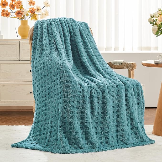 NEWCOSPLAY Super Soft Queen Blanket Teal Premium Silky Flannel Fleece 3D Waffle Checkered Lightweight Bed Blanket All Season Use (Light Teal, Queen(90"x90"))