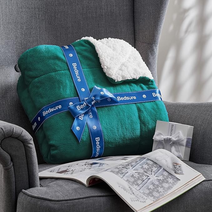Bedsure Sherpa Fleece Throw Blanket Twin Size for Couch - Thick and Warm, Soft Fuzzy Plush Twin Blanket for Winter, Forest Green, 60x80 Inches