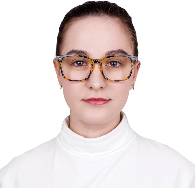 YEIN Bifocal Reading Glasses with Blue Light Blocking Lenses, Bifocal Reader for Women and Men, Vintage Square frame with Spring Hinge (+0.50/+3.00 magnification)