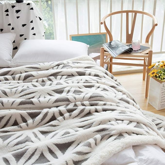 LOMAO Sherpa Fleece Blanket 71x80 Fuzzy Soft Throw Blanket Dual Sided Blanket for Couch Sofa Bed (Grey, 71''x 80'')