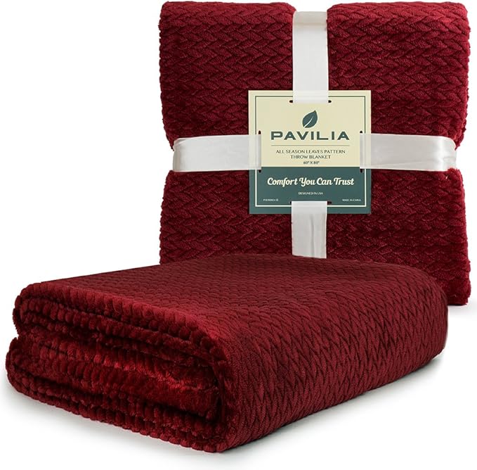 PAVILIA Soft Fleece Burgundy Dark Red Throw Blanket for Couch, Lightweight Plush Warm Blankets for Bed, Fuzzy Cozy Flannel Blanket Throw for Sofa, Travel, Jacquard Pattern, Wine Red, Twin, 60x80 inch