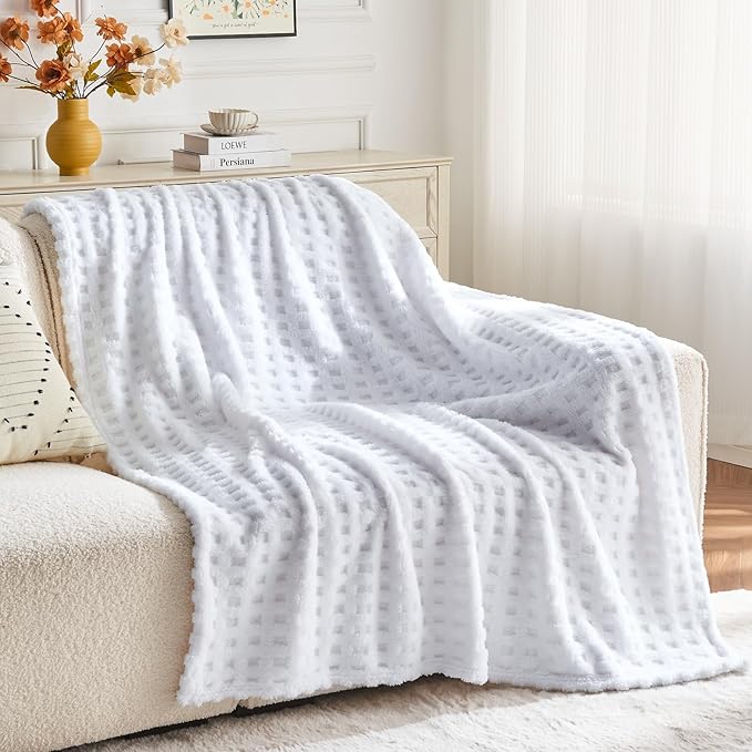NEWCOSPLAY Super Soft King Blanket White Premium Silky Flannel Fleece 3D Waffle Checkered Lightweight Bed Blanket All Season Use (White, King(90"x110"))