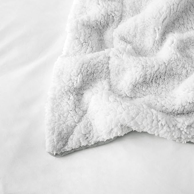 IR Imperial Rooms Silver Sherpa Blankets Queen Size for Bed - Wholesale Bulk Pack of 9 Sherpa Blankets - Soft Fluffy Throw Blanket for Hotels, Guest Bedroom, 90x90 Inches