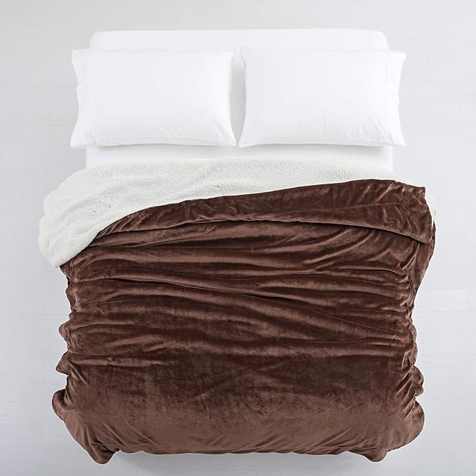 IR Imperial Rooms Coffee Sherpa Fleece Throw Blanket Twin Size for Bed - Wholesale Bulk Pack of 12 Sherpa Blankets - Soft Fluffy Throw Blankets for Hotels, Guest Bedroom, 60x80 Inches