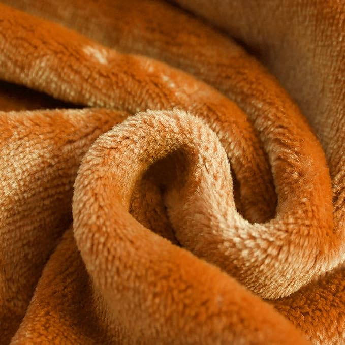 SOCHOW Flannel Fleece Blanket Twin Size, All Season Lightweight Super Soft Cozy Blanket for Bed or Couch, Orange, 60x80 inches