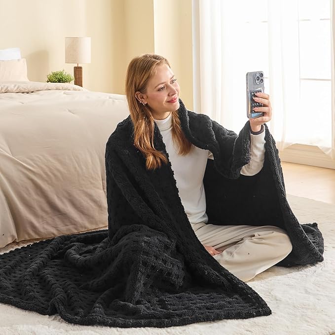 NEWCOSPLAY Super Soft Twin Blanket Black Premium Silky Flannel Fleece 3D Waffle Checkered Lightweight Bed Blanket All Season Use (Black, Twin(60"x80"))