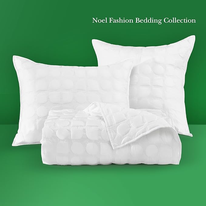 kate spade new york Noel Euro Sham, 26" x 26" Decorative Pillow Cover, 200 Thread Count and 100% Cotton, All Season Bedding, Machine Washable, Marshmallow