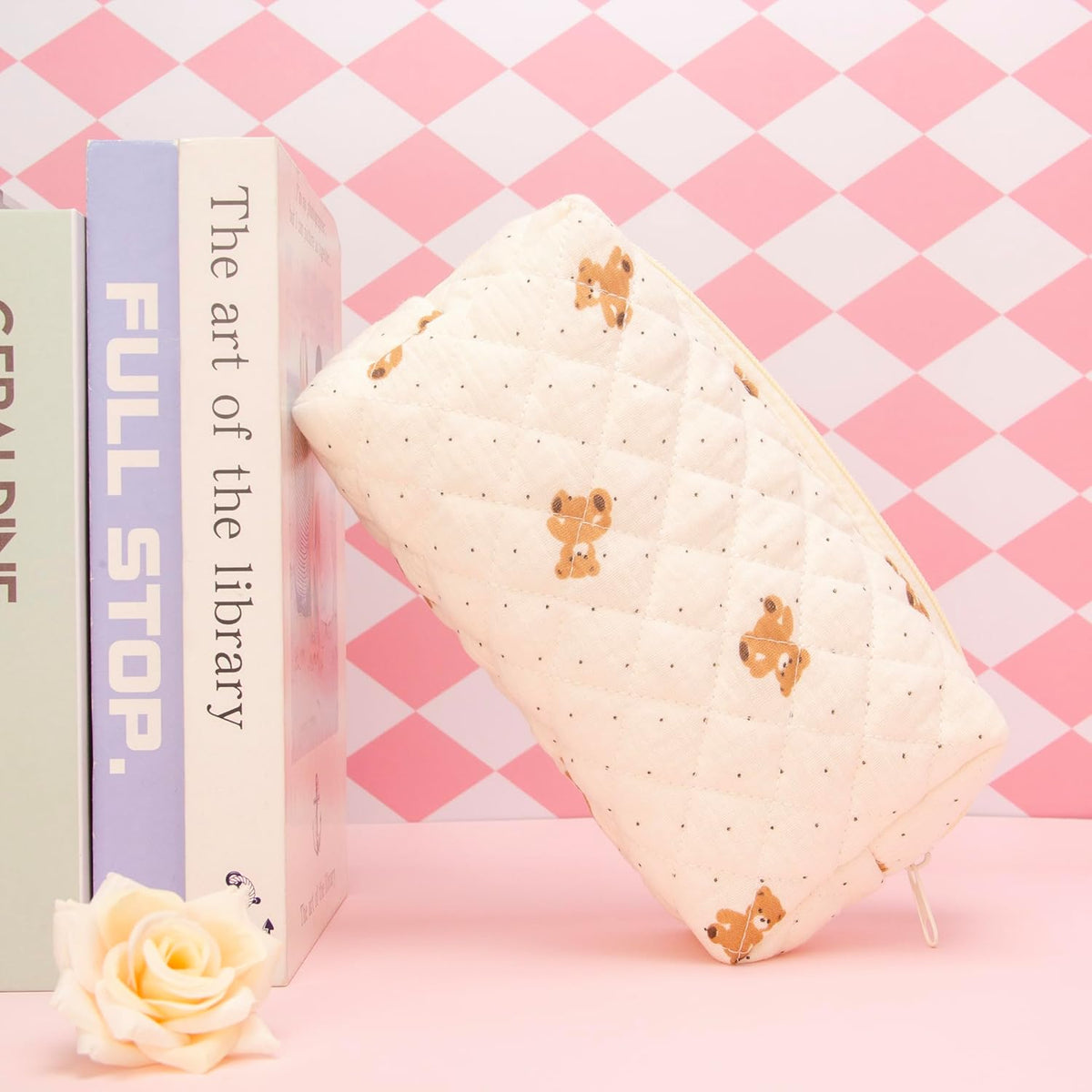 PAZIMIIK Vintage Quilted Makeup Bag Cosmetic Pouch for Brushes Pencils and Travel Make Up Accessories for Women and Girls Bear Beige