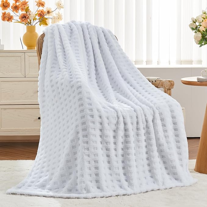 NEWCOSPLAY Super Soft Twin Blanket White Premium Silky Flannel Fleece 3D Waffle Checkered Lightweight Bed Blanket All Season Use (White, Twin(60"x80"))