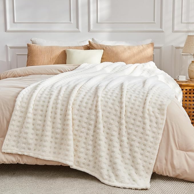 NEWCOSPLAY Super Soft Twin Blanket Ivory Premium Silky Flannel Fleece 3D Waffle Checkered Lightweight Bed Blanket All Season Use (Ivory, Twin(60"x80"))