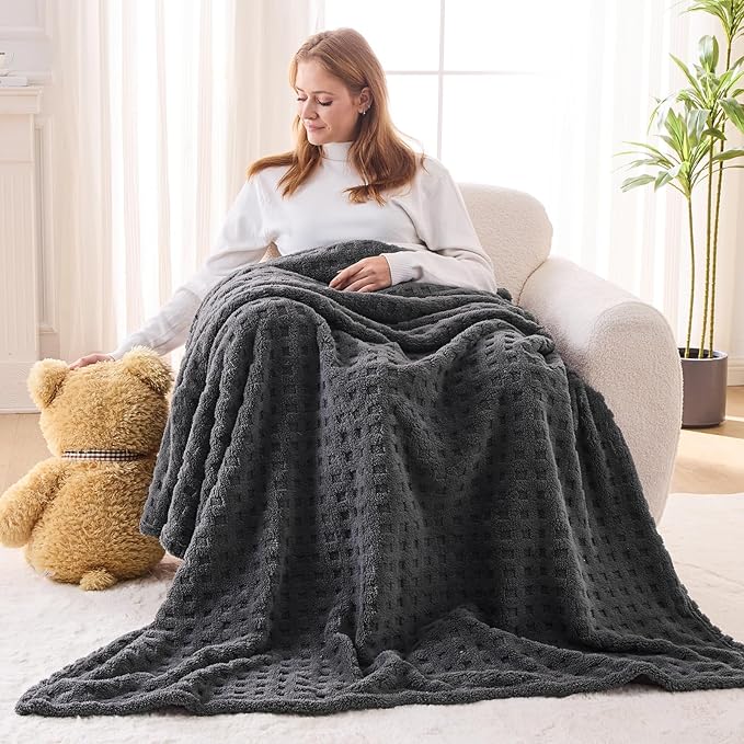 NEWCOSPLAY Super Soft Twin Blanket Grey Premium Silky Flannel Fleece 3D Waffle Checkered Lightweight Bed Blanket All Season Use (Dark Grey, Twin(60"x80"))