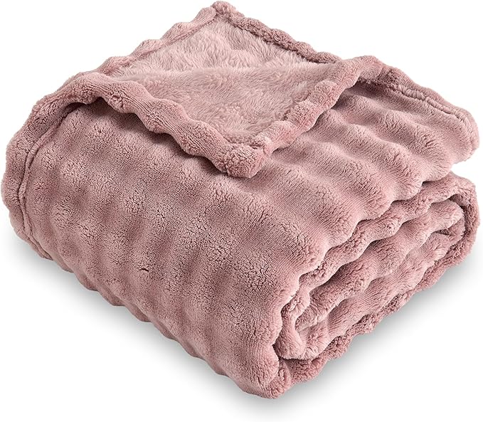 SOCHOW Dusty Pink Bubble Fleece Blanket for Couch, Super Soft Cozy Cute Throw Blanket for Women, Decorative Fuzzy Flannel Blanket, 60 x 80 Inches