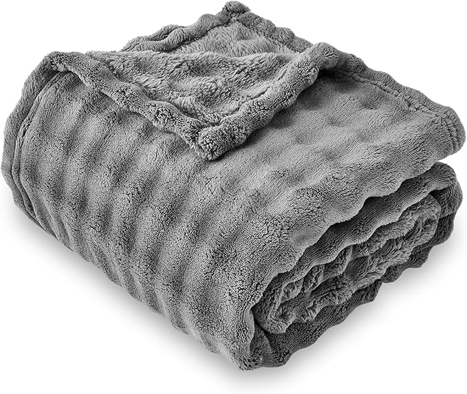 SOCHOW Grey Bubble Fleece Blanket for Couch, Super Soft Cozy Cute Throw Blanket for Women, Decorative Fuzzy Flannel Blanket, 60 x 80 Inches