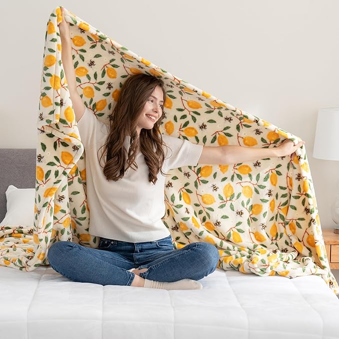 Berkshire Blanket-Classic Heavyweight Soft Printed VelvetLoft® Plush Warm Blanket, Twin Size Soft Fuzzy Blanket for Couch Sofa Bed, Lemons and Bees Yellow, 60in x 90in