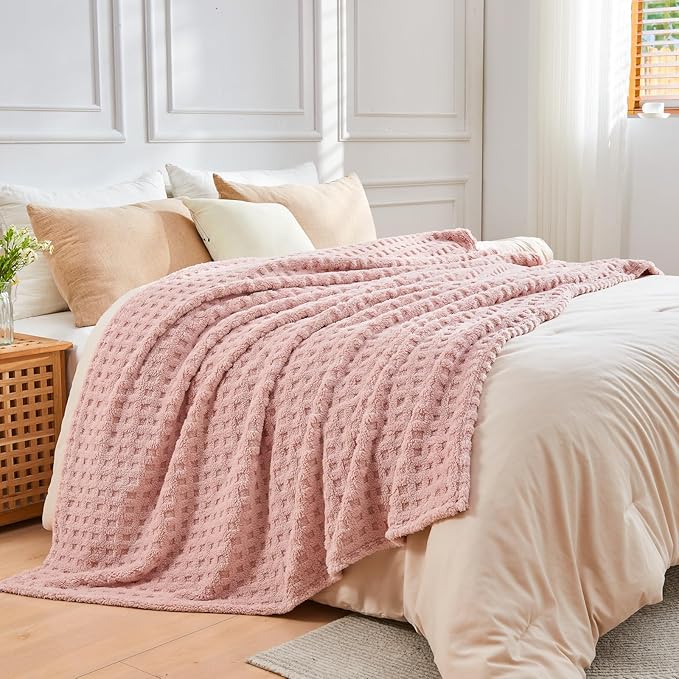 NEWCOSPLAY Super Soft King Blanket Pink Premium Silky Flannel Fleece 3D Waffle Checkered Lightweight Bed Blanket All Season Use (Pink, King(90"x110"))