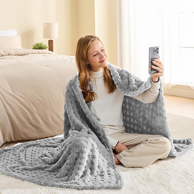 NEWCOSPLAY Super Soft Throw Blanket Grey Premium Silky Flannel Fleece 3D Waffle Checkered Lightweight Bed Blanket All Season Use (Light Grey, Throw(50"x70"))