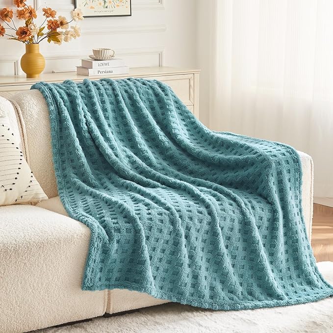 NEWCOSPLAY Super Soft Queen Blanket Teal Premium Silky Flannel Fleece 3D Waffle Checkered Lightweight Bed Blanket All Season Use (Light Teal, Queen(90"x90"))