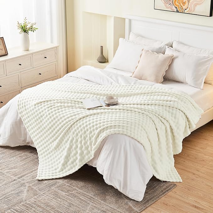 SOCHOW Cream White Bubble Fleece Blanket for Couch, Super Soft Cozy Cute Throw Blanket for Women, Decorative Fuzzy Flannel Blanket, 60 x 80 Inches