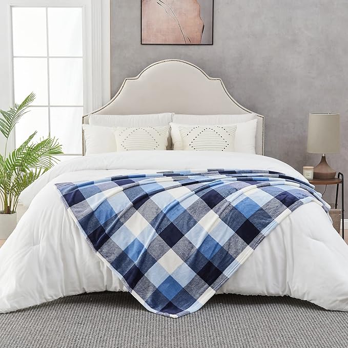 SOCHOW Buffalo Plaid Flannel Fleece Throw Blanket 60 x 80 Inches, Soft Lightweight Cozy All Season Blue/White Checkered Blanket for Bed, Couch, Car