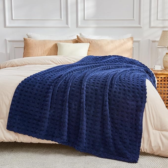 NEWCOSPLAY Super Soft Twin Blanket Navy Premium Silky Flannel Fleece 3D Waffle Checkered Lightweight Bed Blanket All Season Use (Dark Navy, Twin(60"x80"))