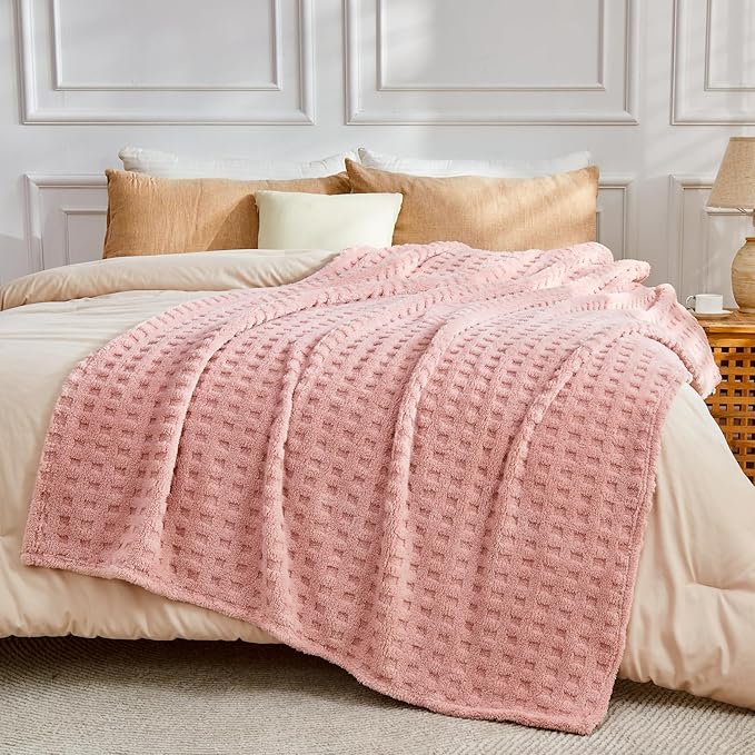 NEWCOSPLAY Super Soft Queen Blanket Pink Premium Silky Flannel Fleece 3D Waffle Checkered Lightweight Bed Blanket All Season Use (Pink, Queen(90"x90"))