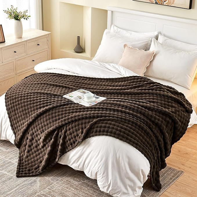 SOCHOW Brown Bubble Fleece Blanket for Couch, Super Soft Cozy Cute Throw Blanket for Women, Decorative Fuzzy Flannel Blanket, 50 x 60 Inches