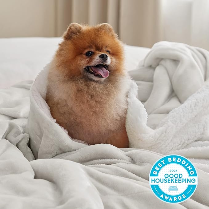 Bedsure Sherpa Fleece Throw Blanket Twin Size for Couch - Thick and Warm, Soft Fuzzy Plush Twin Blanket for Winter, Linen, 60x80 Inches