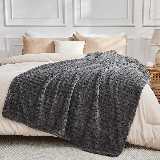 NEWCOSPLAY Super Soft King Blanket Grey Premium Silky Flannel Fleece 3D Waffle Checkered Lightweight Bed Blanket All Season Use (Dark Grey, King(90"x110"))
