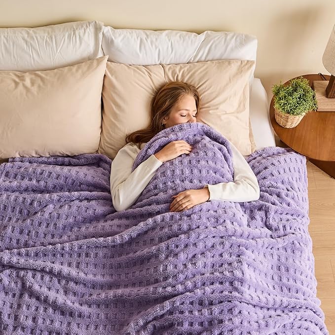 NEWCOSPLAY Super Soft Queen Blanket Lavender Premium Silky Flannel Fleece 3D Waffle Checkered Lightweight Bed Blanket All Season Use (Lavender, Queen(90"x90"))