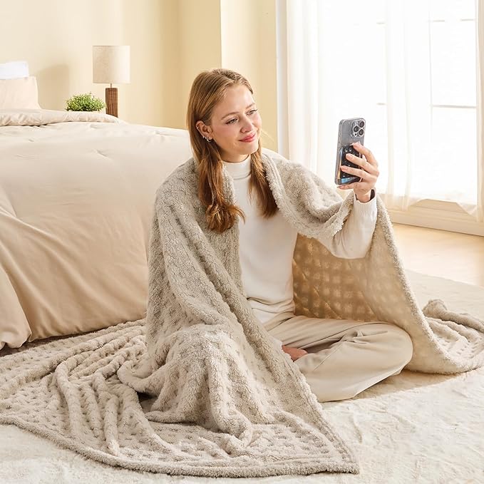 NEWCOSPLAY Super Soft Twin Blanket Linen Premium Silky Flannel Fleece 3D Waffle Checkered Lightweight Bed Blanket All Season Use (Linen, Twin(60"x80"))