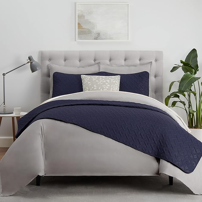 Serta ComfortSure Soft 2-Piece Twin Quilt Bedding Set, Includes Bedspread/Coverlet and Pillow Sham, Bedding for All Seasons, Machine Washable, Navy