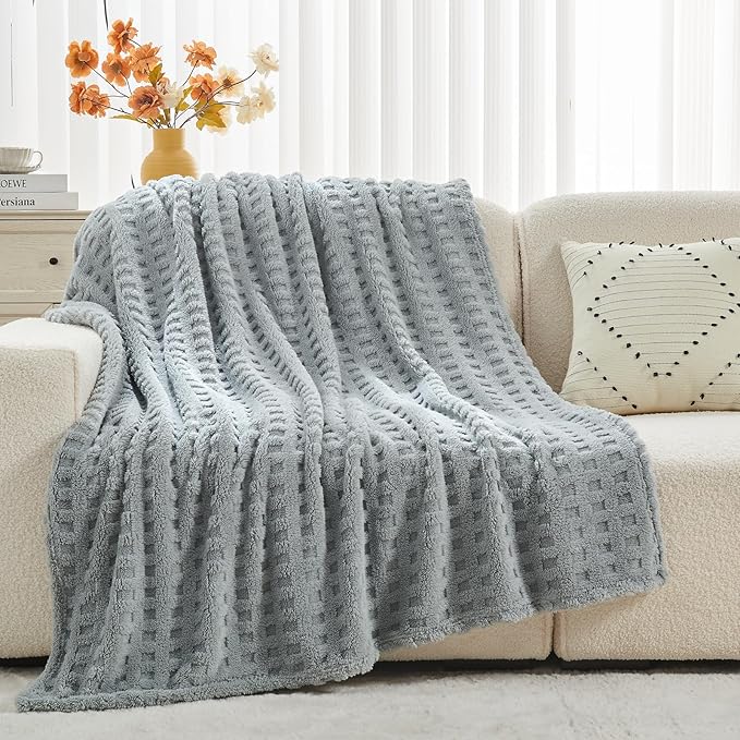 NEWCOSPLAY Super Soft Queen Blanket Grey Premium Silky Flannel Fleece 3D Waffle Checkered Lightweight Bed Blanket All Season Use (Light Grey, Queen(90"x90"))