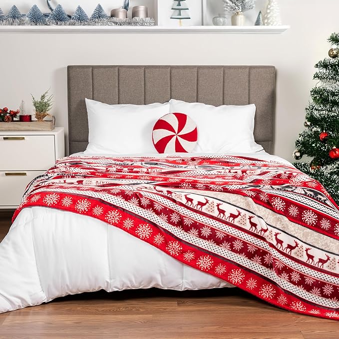 PAVILIA Christmas Throw Blanket | Holiday Christmas Reindeer Snowflakes Fleece Blanket | Soft, Plush, Warm Winter Cabin Throw, 50x60 (Christmas Red)