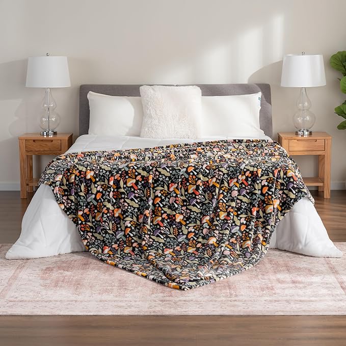 Berkshire Blanket-Classic Heavyweight Warm Soft Printed VelvetLoft® Plush Blanket, King Size Soft Fuzzy Blanket for Couch Sofa Bed, Mushroom Cutie Charcoal, 90in x 108in