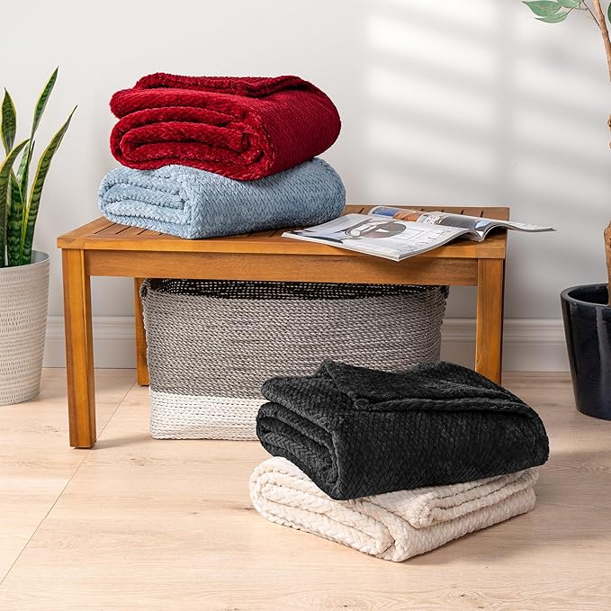 PAVILIA Soft Fleece Solid Black Throw Blanket for Couch, Lightweight Plush Warm Blankets for Bed, Fuzzy Cozy Flannel Blanket Throw for Sofa, Travel, Jacquard Pattern, Black, 50x60 inch