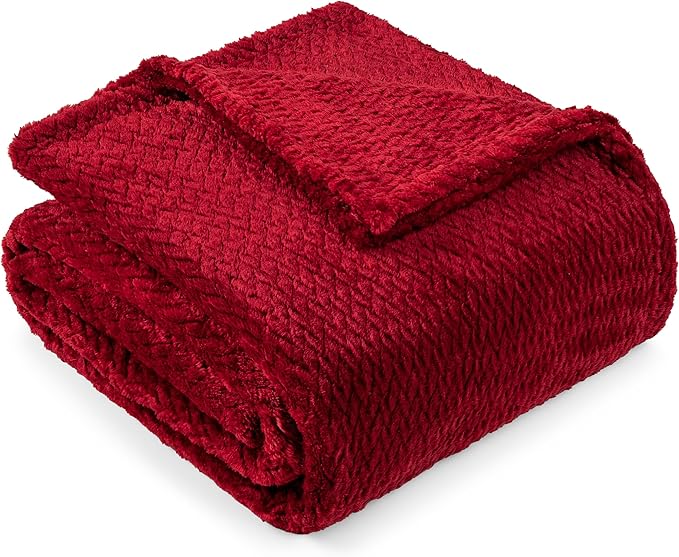 PAVILIA Soft Fleece Burgundy Dark Red Throw Blanket for Couch, Lightweight Plush Warm Blankets for Bed, Fuzzy Cozy Flannel Blanket Throw for Sofa, Travel, Jacquard Pattern, Wine Red, 50x60 inch