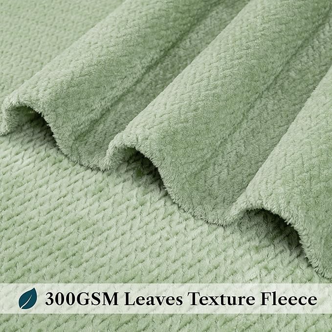 PAVILIA Soft Fleece Light Green Throw Blanket for Couch, Lightweight Plush Warm Blankets for Bed, Fuzzy Cozy Flannel Blanket Throw for Sofa, Travel, Jacquard Pattern, Sage Green, Twin, 60x80 inch