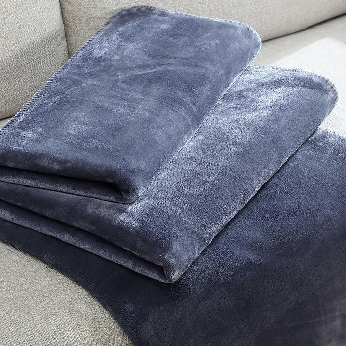 Calvin Klein - Queen Blanket, Super Soft Plush Bedding, Luxury Bed Blanket, Oeko-Tex Certified (Modern Reversible Solid Blue, Queen)