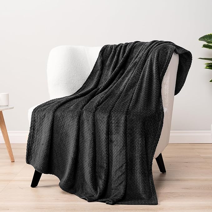 PAVILIA Soft Fleece Solid Black Throw Blanket for Couch, Lightweight Plush Warm Blankets for Bed, Fuzzy Cozy Flannel Blanket Throw for Sofa, Travel, Jacquard Pattern, Black, Twin, 60x80 inch