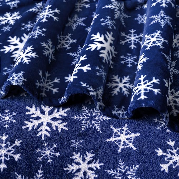 PAVILIA Christmas Throw Blanket | Navy Snowflake Christmas Fleece Blanket | Soft, Plush, Warm Winter Cabin Throw, Twin 60x80 (Navy/White Snowflake)