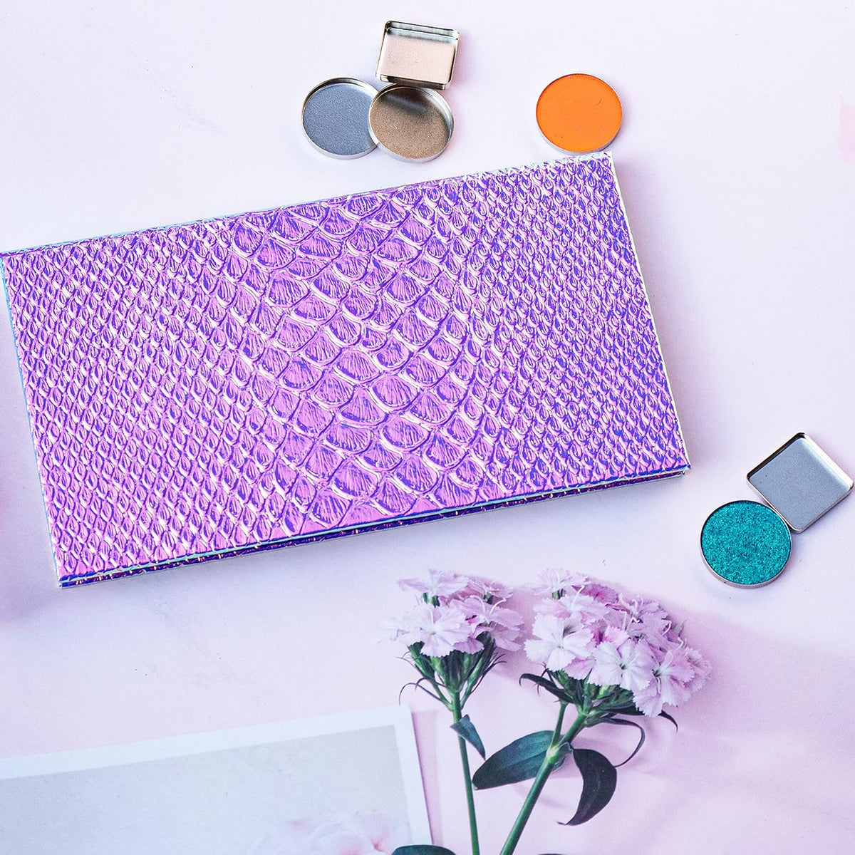 Mermaid Empty Magnetic Palette, Fish scale Empty Magnetic Palette for Highlighters Eyeshadows Lipstick Blush Powder Rectangle Large size (Fish Scales)