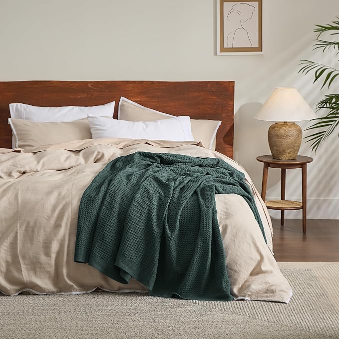 Bedsure 100% Cotton Blanket King Size for Bed - Breathable and Soft, Waffle Weave Blanket for Summer Spring, Dark Green, 104x90 inches