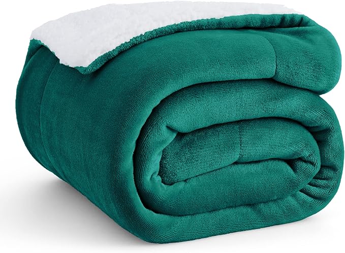 Bedsure Sherpa Fleece Throw Blanket for Couch - Thick and Warm, Soft Fuzzy Plush Throw Blanket for Winter, Forest Green, 50x60 Inches