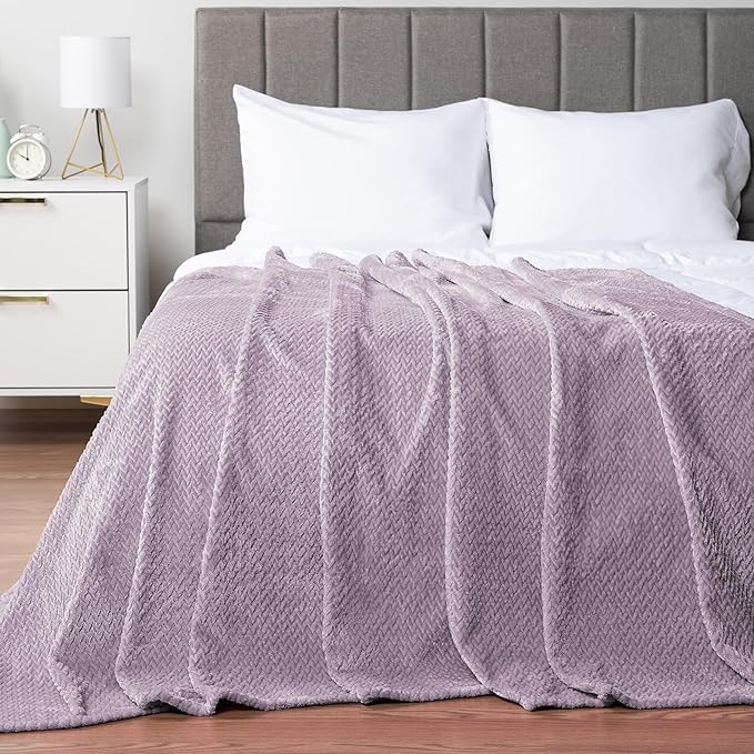 PAVILIA Soft Fleece Lavender Lilac Throw Blanket for Couch, Lightweight Plush Warm Blankets for Bed, Fuzzy Cozy Flannel Blanket Throw for Sofa, Travel, Jacquard Pattern, Light Purple, Twin, 60x80 inch