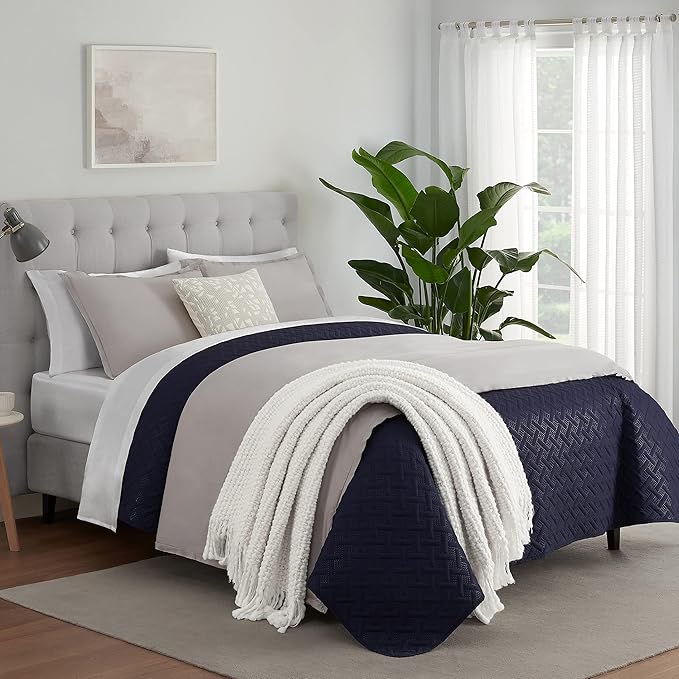 Serta ComfortSure Soft 2-Piece Twin Quilt Bedding Set, Includes Bedspread/Coverlet and Pillow Sham, Bedding for All Seasons, Machine Washable, Navy