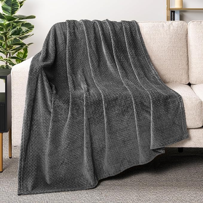 PAVILIA Soft Fleece Dark Grey Throw Blanket for Couch, Lightweight Plush Warm Blankets for Bed, Fuzzy Cozy Flannel Blanket Throw for Sofa, Travel, Jacquard Pattern, Charcoal Gray, Twin, 60x80 inch